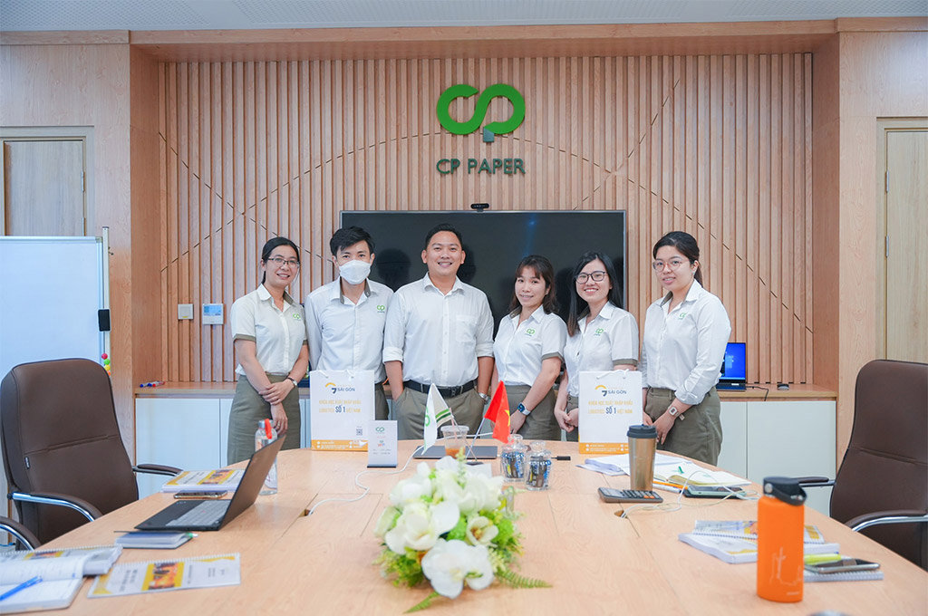 Simex thực hiện gói thầu đào tạo xuất nhập khẩu chuyên sâu cho cty cp giấy phùng vĩnh hưng (giấy cp)