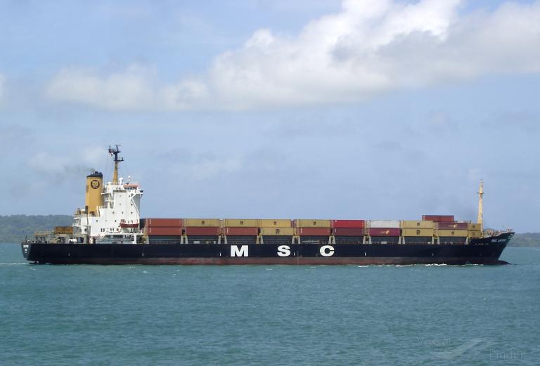 MSC Antonia Mắc Cạn Ngoài Khơi Cảng Jeddah: Dấu Hiệu Tấn Công Giả Mạo GPS Làm Dấy Lên Lo Ngại An Ninh Hàng Hải