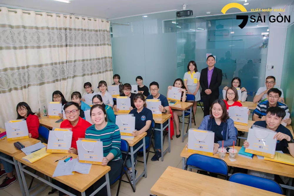 Simex liên tục khai giảng các khóa xnk tổng hợp và chuyên sâu