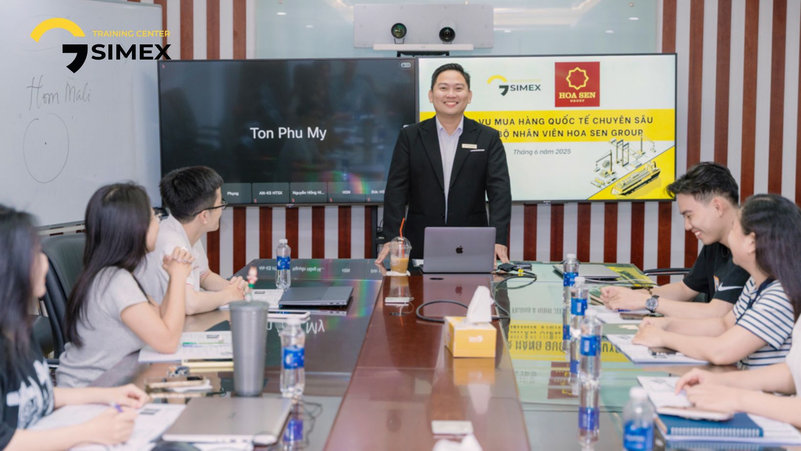 <br />
<b>Warning</b>:  Undefined property: stdClass::$display_name in <b>/home/simex.edu.vn/public_html/sources/khoa-hoc-doanh-nghiep.php</b> on line <b>345</b><br />
