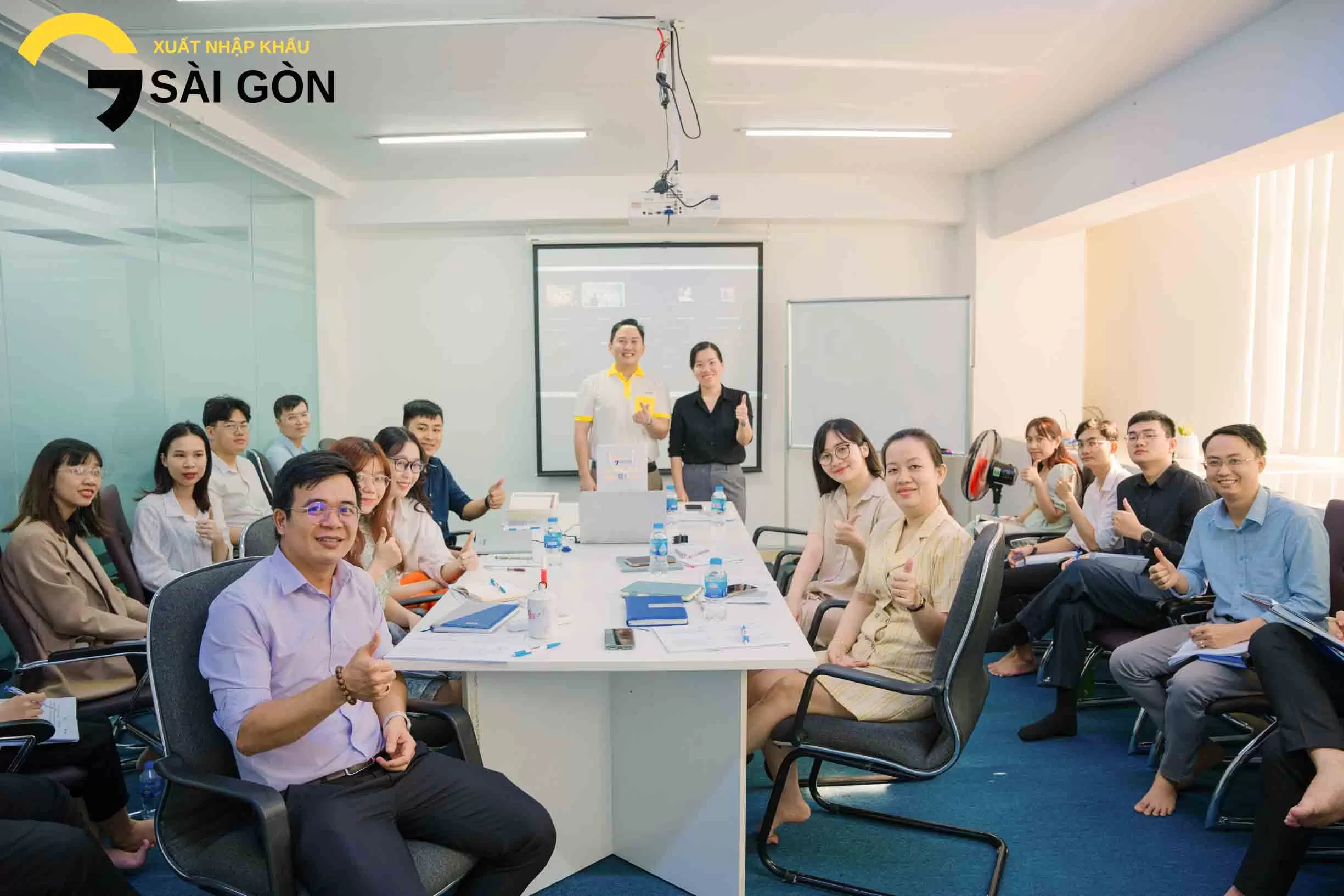 SIMEX conducts in-depth training on Incoterms 2020, Voyage Charter Ships, and Customs Procedures at Gia Huy Transport Delivery Joint Stock Company