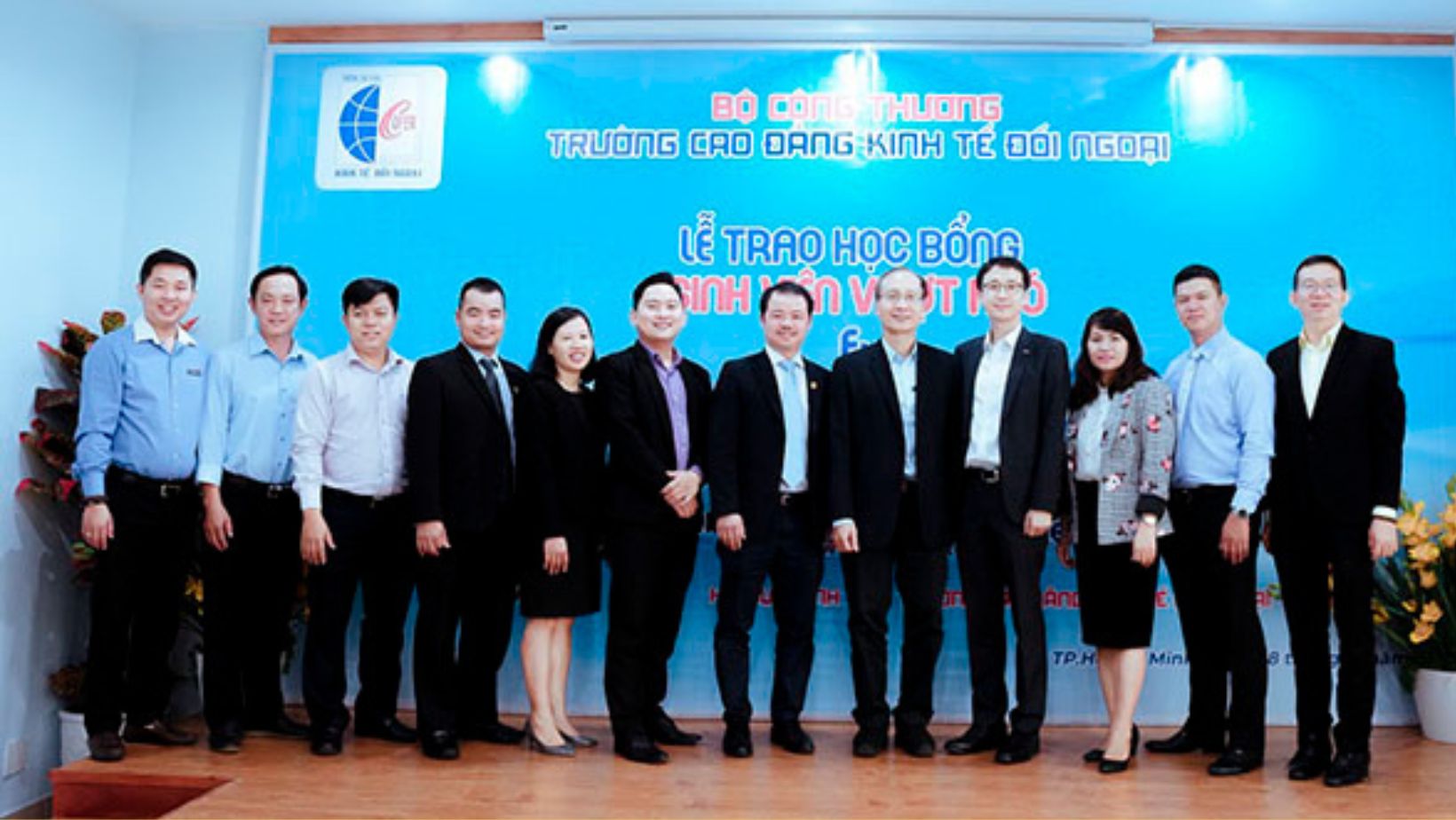 <br />
<b>Warning</b>:  Undefined property: stdClass::$display_name in <b>/home/simex.edu.vn/public_html/sources/khoa-hoc-doanh-nghiep.php</b> on line <b>345</b><br />
