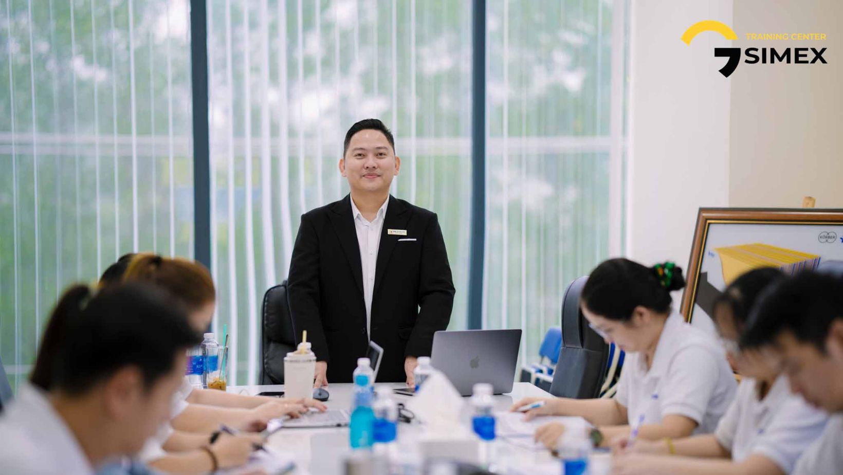 <br />
<b>Warning</b>:  Undefined property: stdClass::$display_name in <b>/home/simex.edu.vn/public_html/sources/khoa-hoc-doanh-nghiep.php</b> on line <b>345</b><br />
