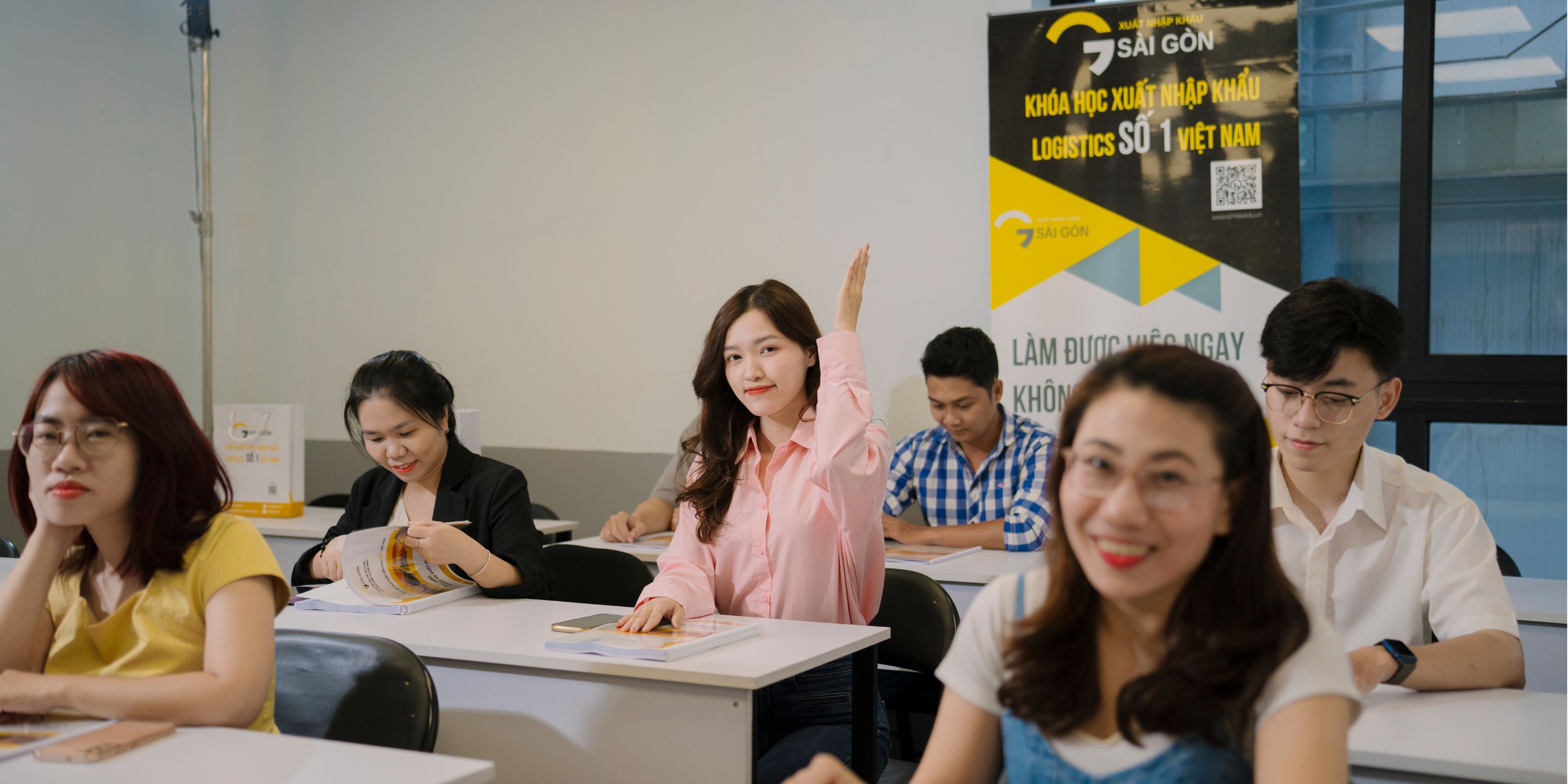 PIONEERING TECHNOLOGY-ENHANCED LEARNING