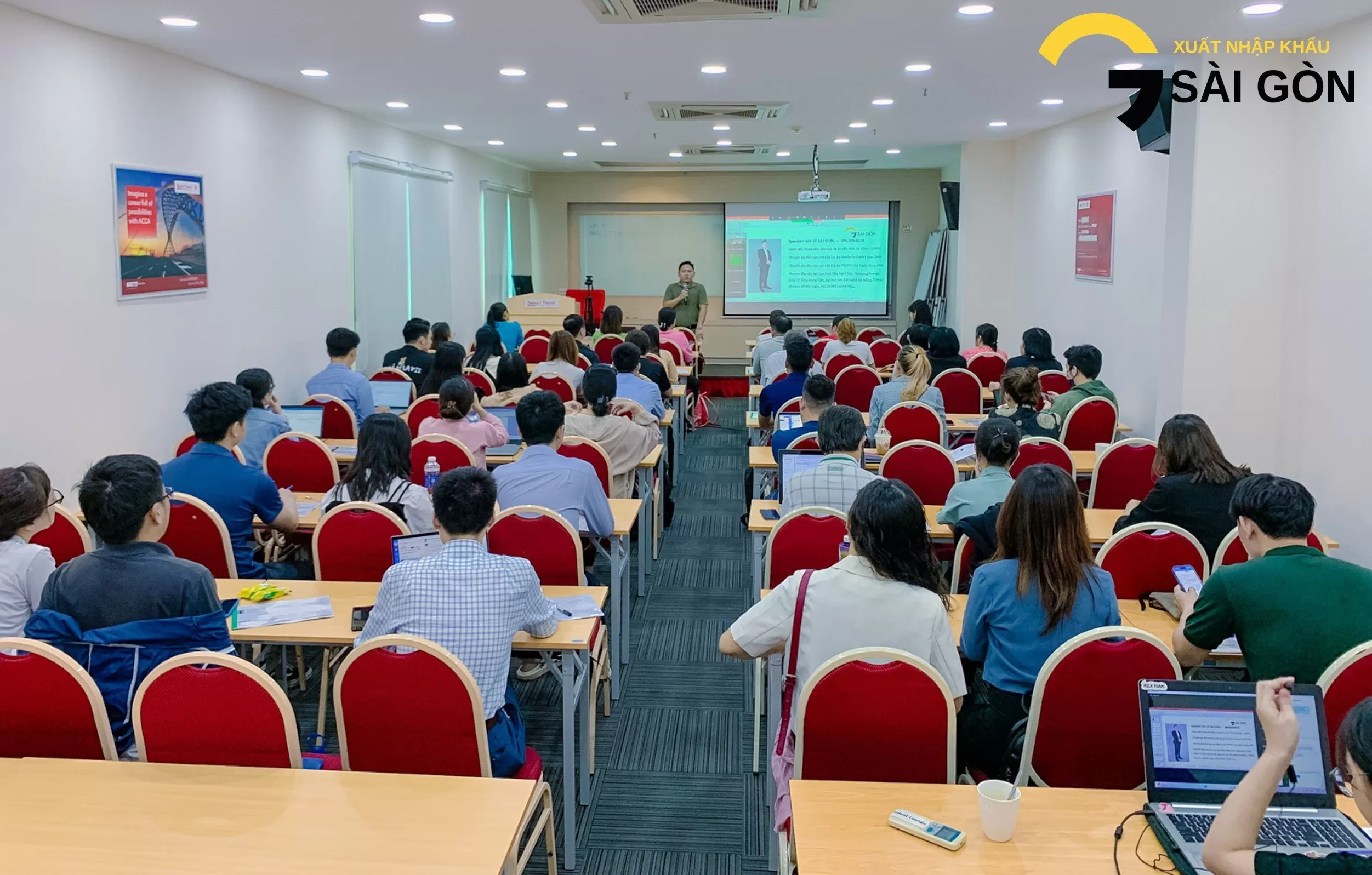 IN COLLABORATION WITH THE NETHERLANDS BUSINESS ASSOCIATION, SIMEX CONDUCTED A TRAINING ON “INCOTERMS 2020” IN HO CHI MINH CITY AS PART OF THE “READY TO EXPORT” PROJECT